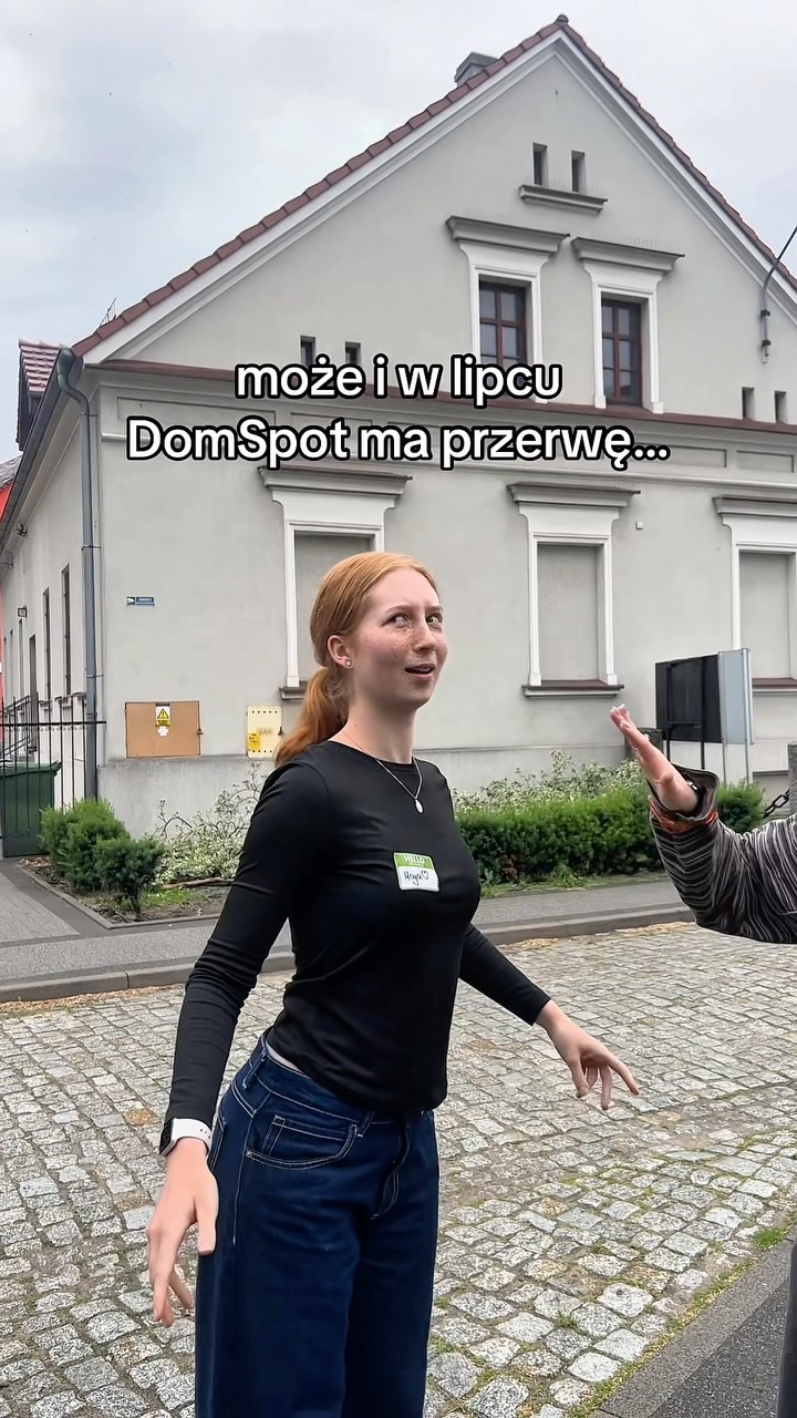 Jeśli po wakacjach idziesz do klasy maturalnej, możesz chcieć przyjść do nas na darmowe korki!
Będzie pełen pakiet - matematyka, fizyka, polski i angielski. Już od sierpnia ćwiczymy to, z czym macie problem, żeby nie obudzić się miesiąc przed maturą xd
Wyślij to znajomemu, z którym zamiast pójść uczyć się do kawiarni, przyjdziesz do DomSpotu ✌🏻✌🏻
domspot domspotio ostrówwielkopolski ostrowwielkopolski ostrowwlkp ostrow_wlkp powiatostrowski gimnazjalna1 wostrowie corobićwostrowie młodzież mlodziez świetlica miejscepodostu zafree klimat chillout ekipa znajomi dlaciebie foryou viral dc darmowe korepetycje wakacje miejsce na wakacje co robić w wakacje kursy przedmaturalne tipy na maturę matura2027 kavkaz trend